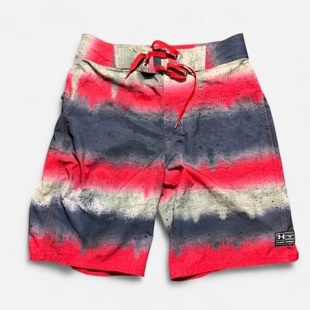 Under‎ Armour Loose Fit Board Shorts Red/White/Dark Navy Blue Size 30